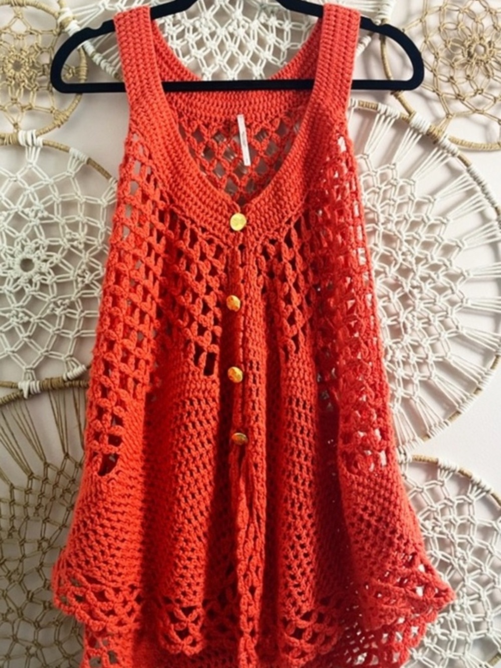 Free People Coral Crochet Sweater Vest 🌞 Great summer color Oversized fit